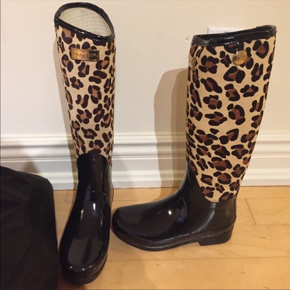 hunter rain boots leopard